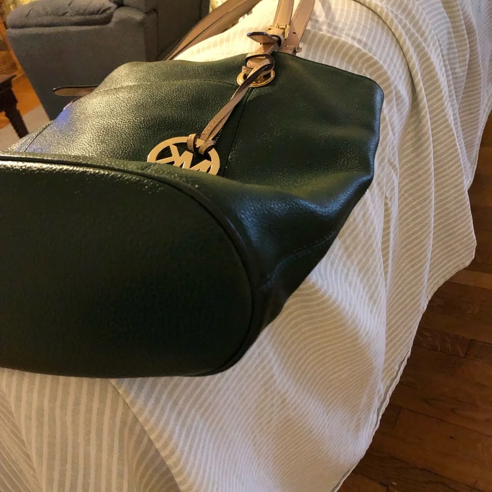 Michael Kors medium Tote dark green with light tan handles. Pre owned. - Picture 9 of 12